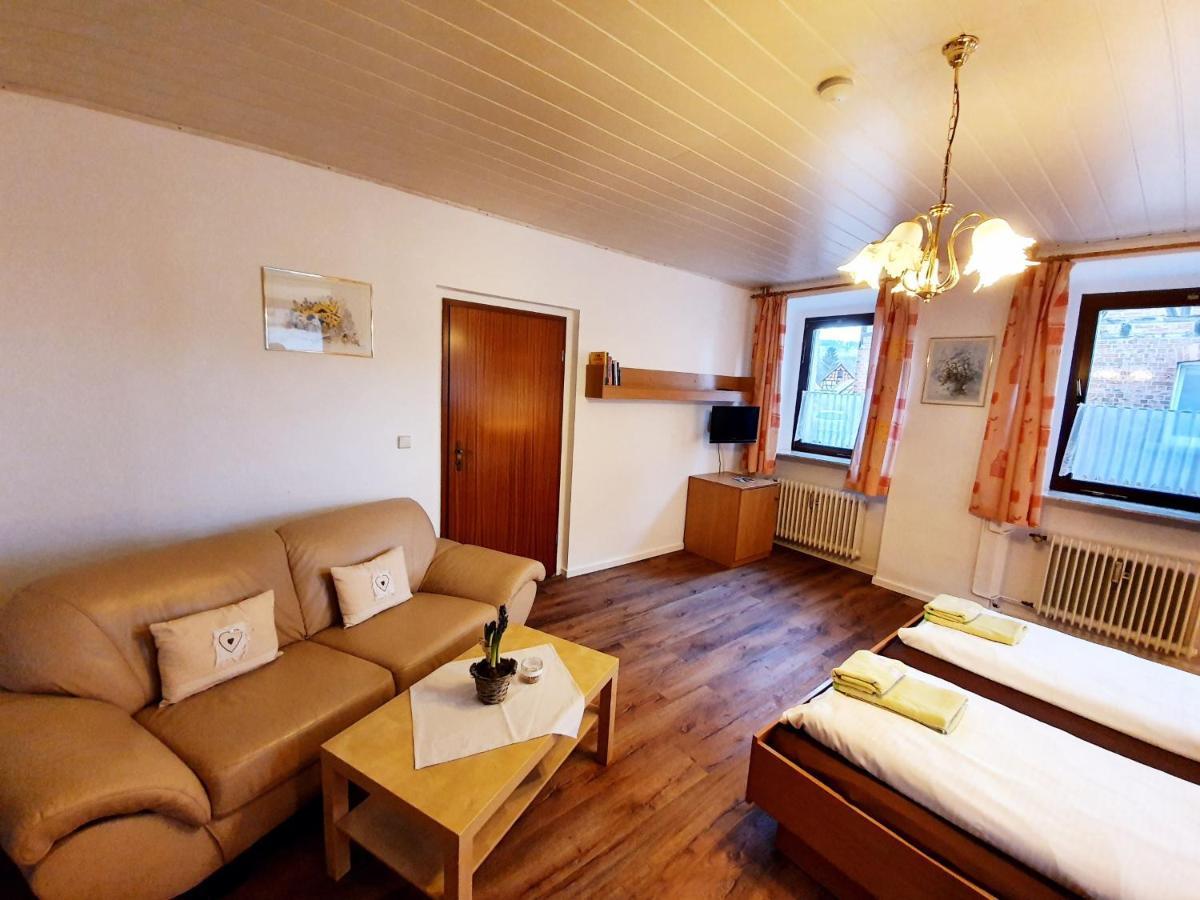 Pension Schuetze Daasdorf am Berge Екстер'єр фото