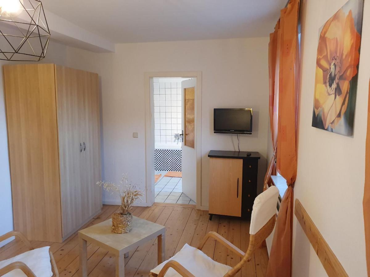 Pension Schuetze Daasdorf am Berge Екстер'єр фото