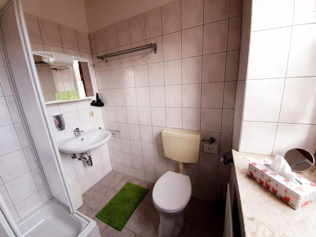 Pension Schuetze Daasdorf am Berge Екстер'єр фото